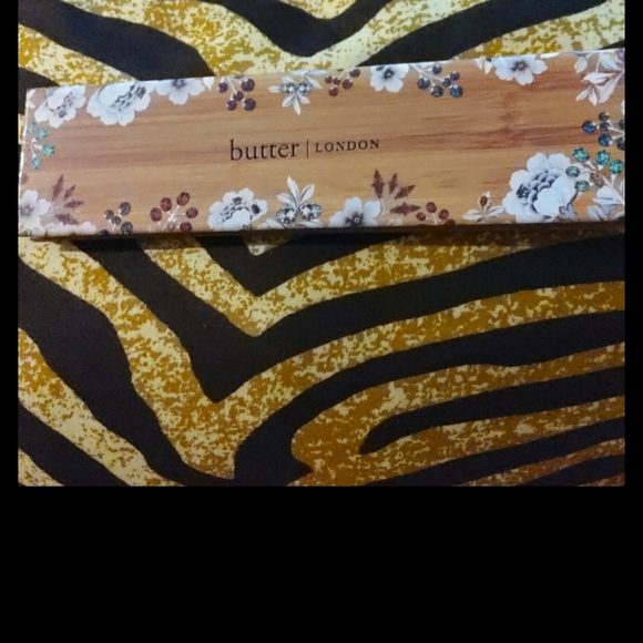 New 4 Palettes Butter London, Violet Voss, more.. - Picture 6 of 8